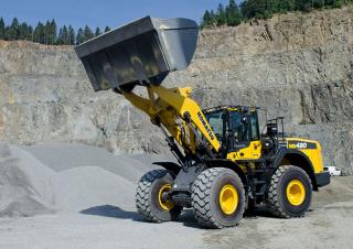 Ładowarki kołowe Komatsu WA480-8E0