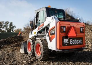 Ładowarki o sterowaniu burtowym Bobcat S450
