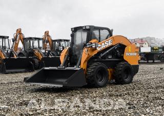 Ładowarki o sterowaniu burtowym Case SV300B
