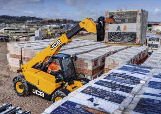 Ładowarki teleskopowe JCB 525-60 HI-VIZ