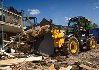 Ładowarki teleskopowe JCB 550-80 