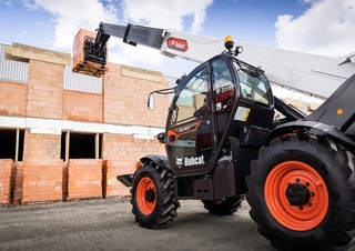 Ładowarki teleskopowe Bobcat T35.130S 75 V