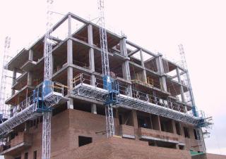 Masztowe platformy robocze Elevadores Alher PM 200