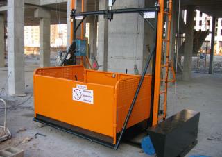 Masztowe platformy robocze Elevadores Alher T-1000