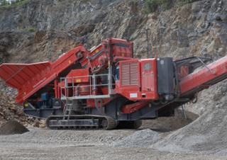 Urządzenia do recyklingu gruzu budowlanego Terex-Finlay C 1540 Hybrid
