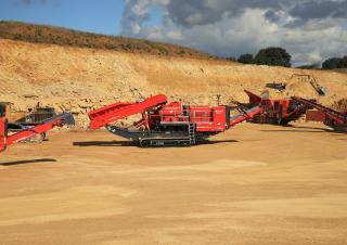Urządzenia do recyklingu gruzu budowlanego Terex-Finlay C 1540