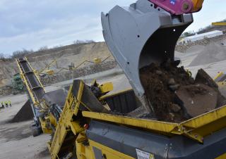 Urządzenia do recyklingu gruzu budowlanego Keestrack Destroyer 1011