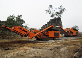 Urządzenia do recyklingu gruzu budowlanego Rockster R1200D 