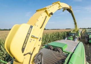 Maszyny do zbioru pasz z napędem 4WD John Deere 9800 