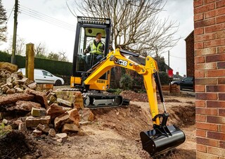 Minikoparki JCB 16C-I