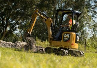 Minikoparki Caterpillar 301.7 CR