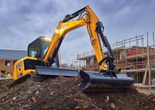 Minikoparki JCB 60C-2