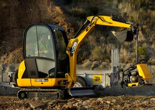 Minikoparki JCB 8018 CTS