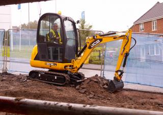 Minikoparki JCB 8018 CTS
