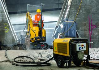 Minikoparki Wacker Neuson 803