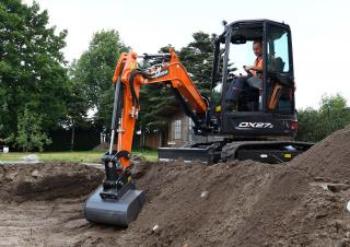 Minikoparki Doosan DX27Z-7