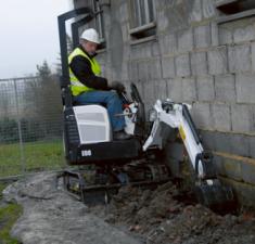 Minikoparki Bobcat E08