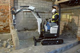 Minikoparki Bobcat E10