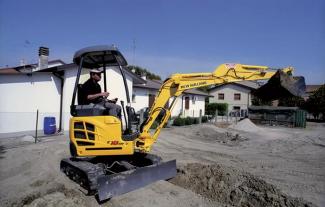 Minikoparki New Holland E18SR