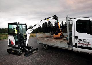Minikoparki Bobcat E19