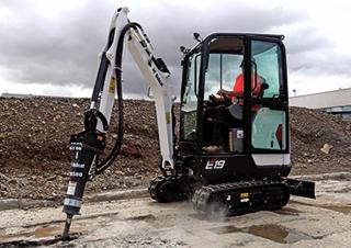 Minikoparki Bobcat E19