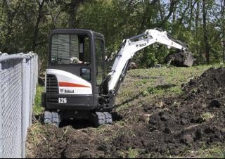 Minikoparki Bobcat E26