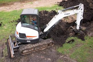 Minikoparki Bobcat E55W
