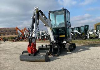 Minikoparki Bobcat E19
