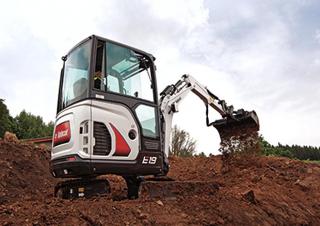 Minikoparki Bobcat E19