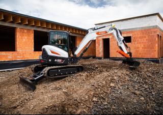 Minikoparki Bobcat E55z