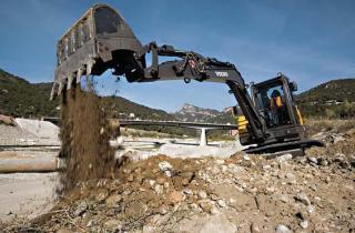 Minikoparki Volvo EC55C
