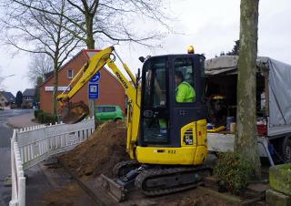 Minikoparki Komatsu PC16R-3HS