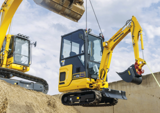 Minikoparki Komatsu PC17R-5