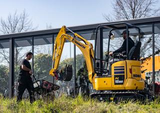 Minikoparki Komatsu PC18MR-5