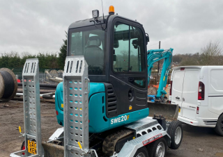Minikoparki Sunward SWE20F 