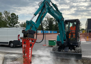 Minikoparki Sunward SWE60UF