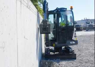 Minikoparki Schaeff TC 19-2