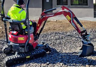 Minikoparki Yanmar ViO12-2A 