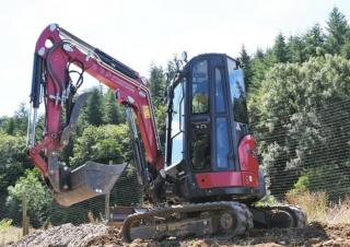 Minikoparki Yanmar ViO27-6 