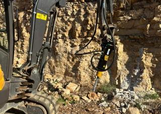Zaczep Młoty hydrauliczne OSA Demolition Equipment MB 10