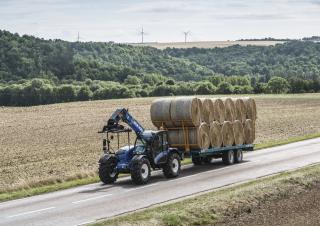 Ładowarki teleskopowe New Holland LM 7.42 Elite