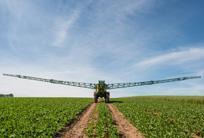 Opryskiwacze samojezdne John Deere R4040i