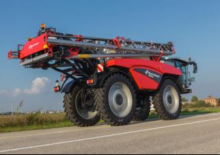 Opryskiwacze samojezdne Kverneland iXdrive 4240