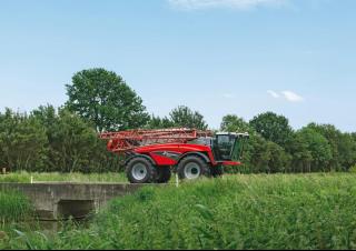 Opryskiwacze samojezdne Kverneland iXdrive 4240
