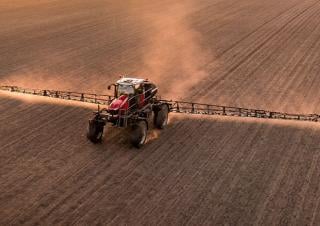 Opryskiwacze samojezdne Massey Ferguson MF 525R