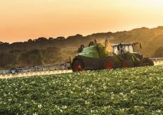 Opryskiwacze zaczepiane Fendt Rogator 344