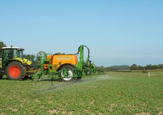 Opryskiwacze zaczepiane Amazone UG 3000 Super (28) 