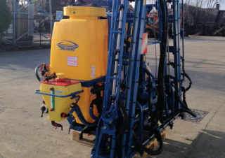 Opryskiwacze zawieszane Delvano HDD