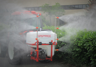 Opryskiwacze zawieszane Gaspardo Sauro 600