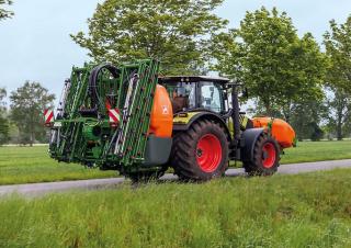 Opryskiwacze zawieszane Amazone UF 1201 (21)